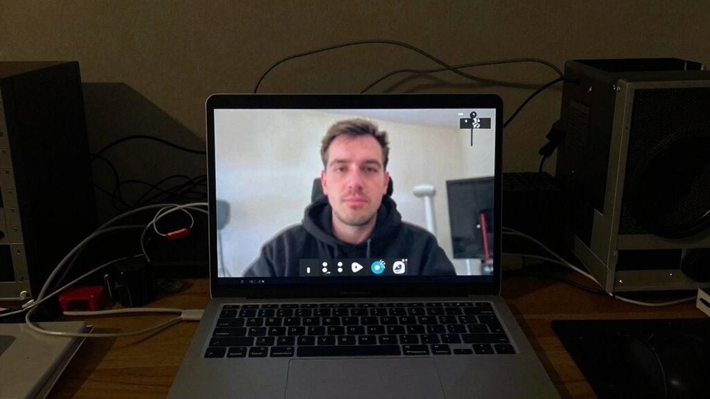Remote Team Webcam Standards: What Remote Workers Notice Immediately When Gear Standards Are Weak 3 clear professional video presentation